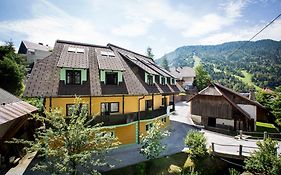 Podkoren Apartments